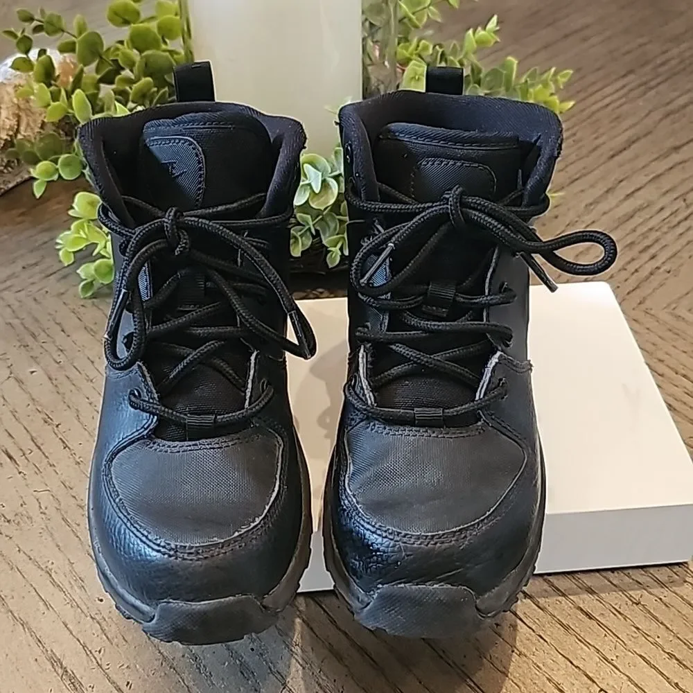 Nike black leather hightop boot size 1